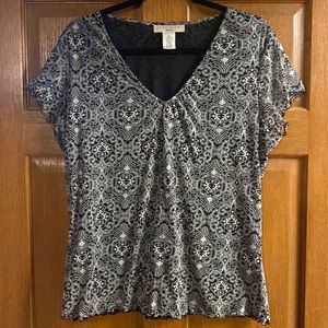 Very cute Pursuits, Ltd. top!